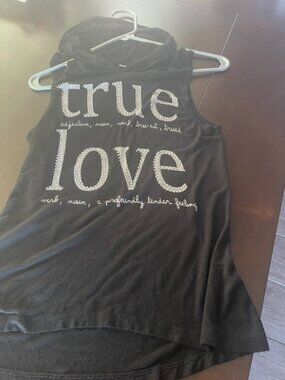 true love righting top with hoodie